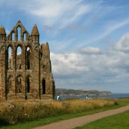 See Glympse Whitby Esterno foto